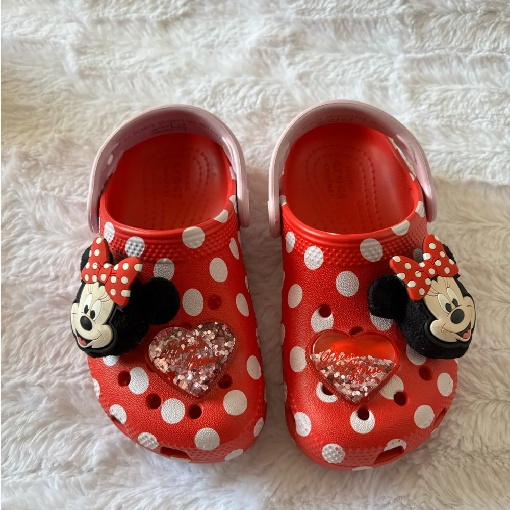 CROCS Kids Red Minnie Mouse Sandals - Picture 3 of 6